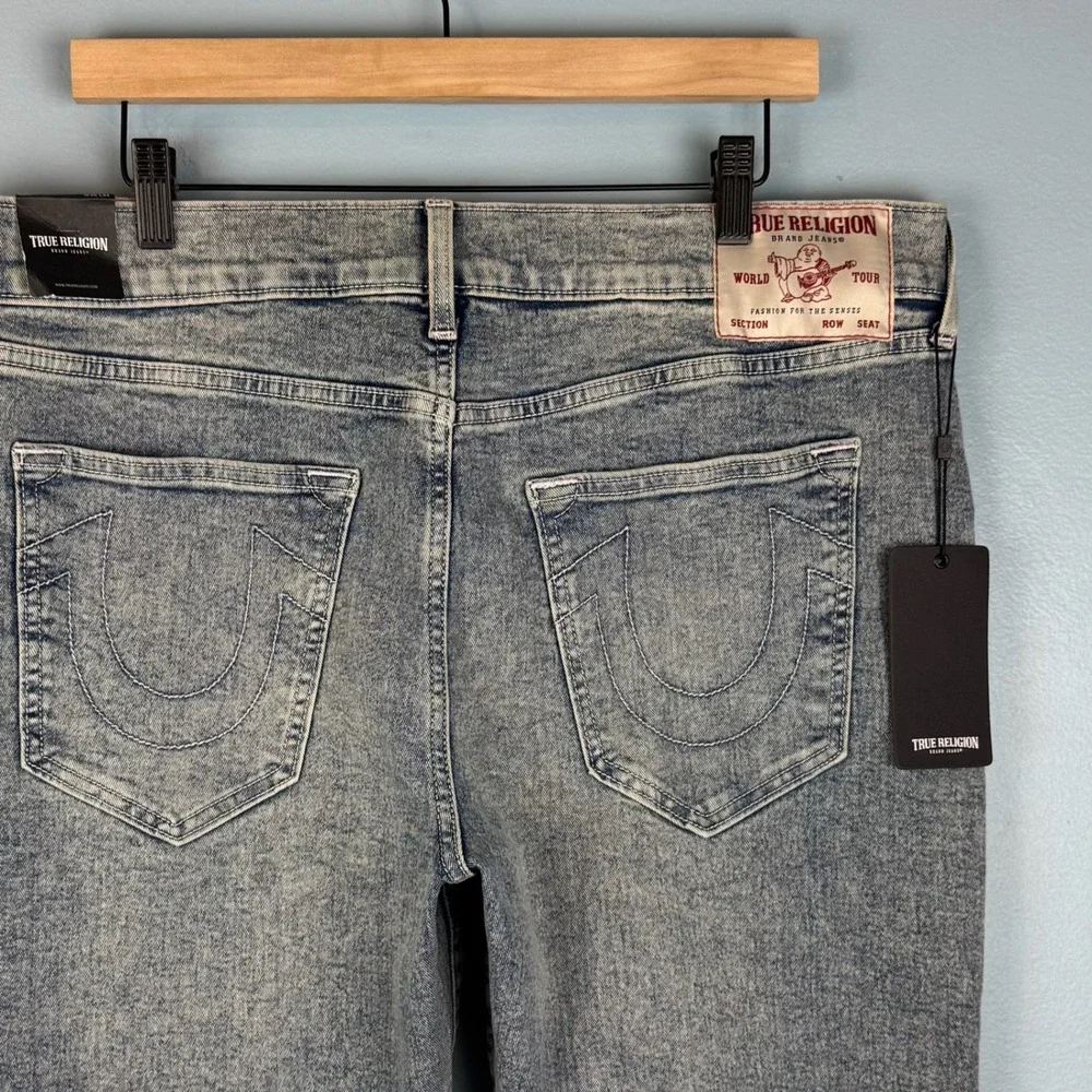 NEW True Religion Ricky Relaxed Straight Leg Jeans Mens 36x34 Light Blue Faded